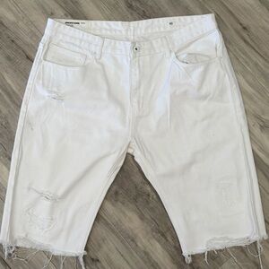 White Distressed Men’s Denim Shorts